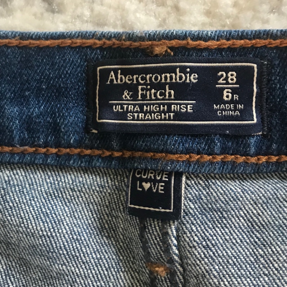 Abercrombie and Fitch Curve Love Mom Jean